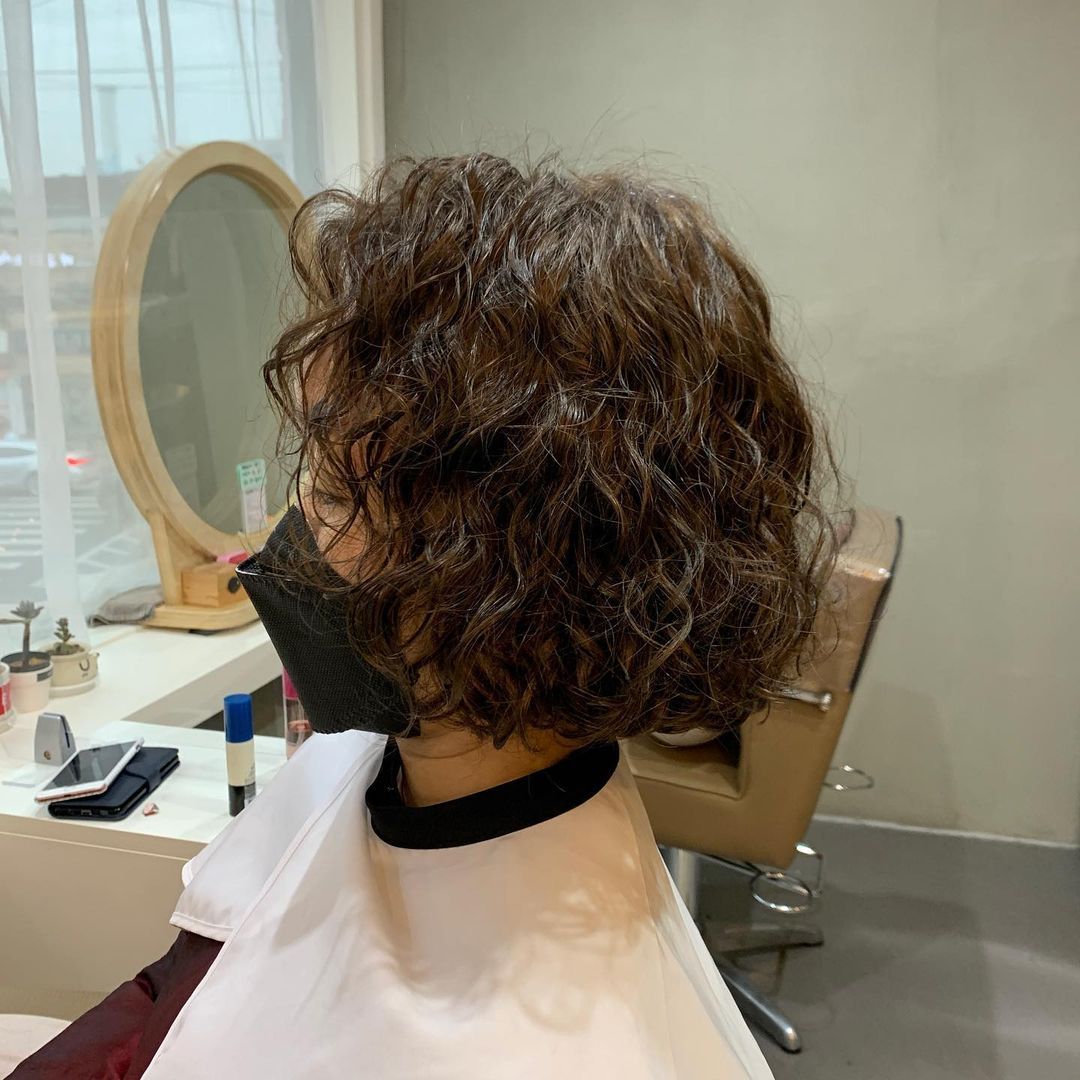 发型 4种红火的发型,换完就像换脸,新年发型照着剪就对了