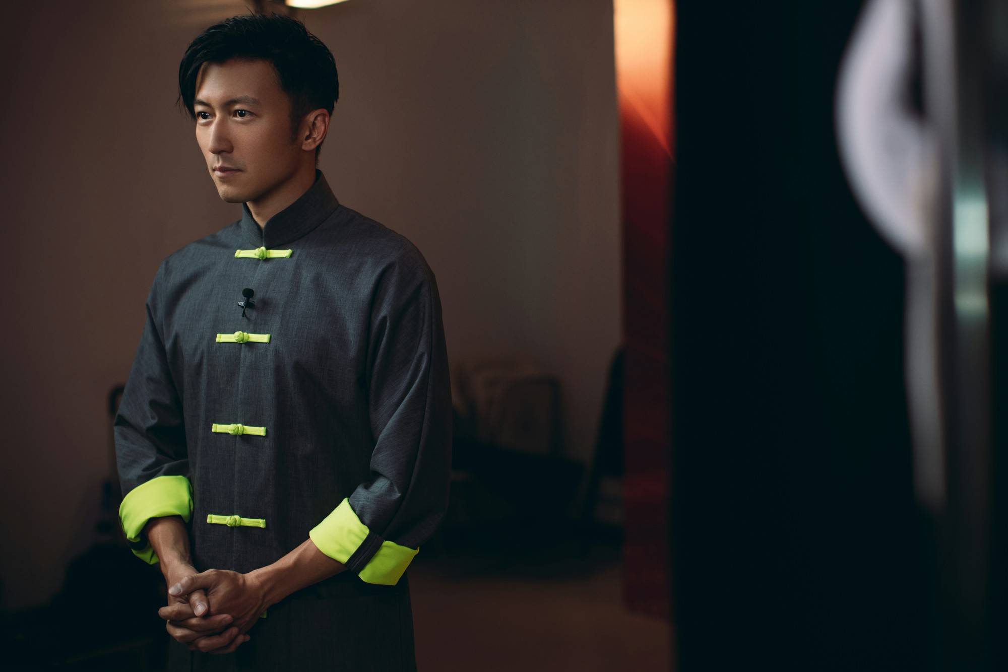 谢霆锋|谢霆锋央视国庆晚会再唱《黄种人》 融合国粹京剧唱出民族自豪感