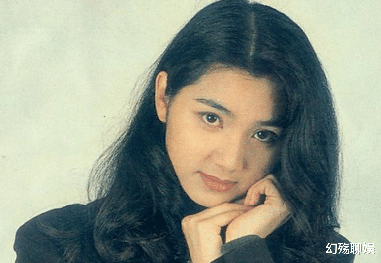 陈法拉|蔡少芬亲手将洪欣送到刘銮雄面前，为何事后两人却成为了好闺蜜？