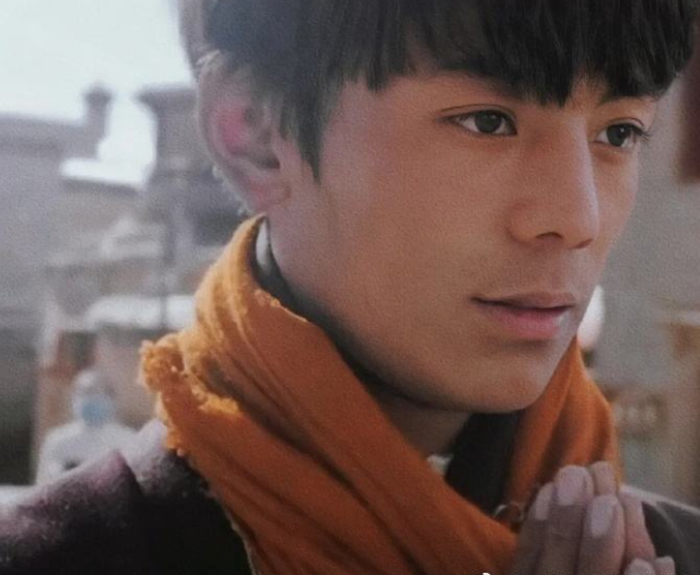 |请“丁假”们收敛一下，你不是丁真，藏族男孩不娘炮、不化妆