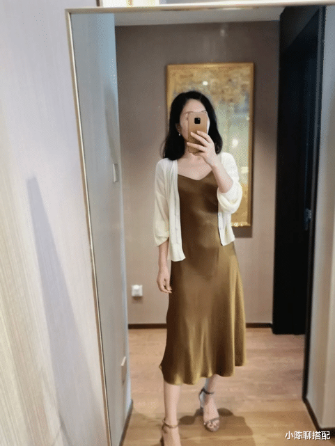 小陈聊搭配|时尚要赶早,中年女人的早秋穿搭,一定要抓住这几个关键点