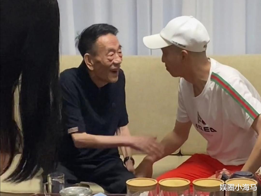 杨议|杨议韩兆和好？条子哥韩兆探望杨议父亲，断交7年，两兄弟终回头