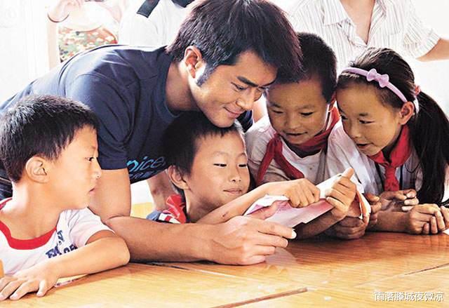 吴京|明明只是“戏子”,却让人无法高攀的四大明星,一个比一个狠