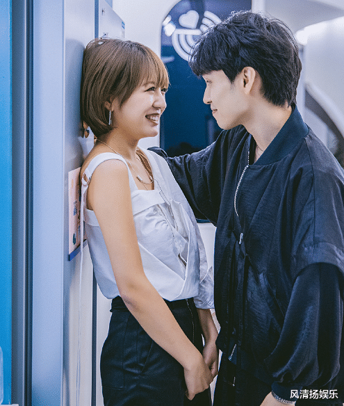 孔汝淳|《心动4》嘉宾旅行被偶遇，孔汝淳打扮接地气，方彬涵像在走秀