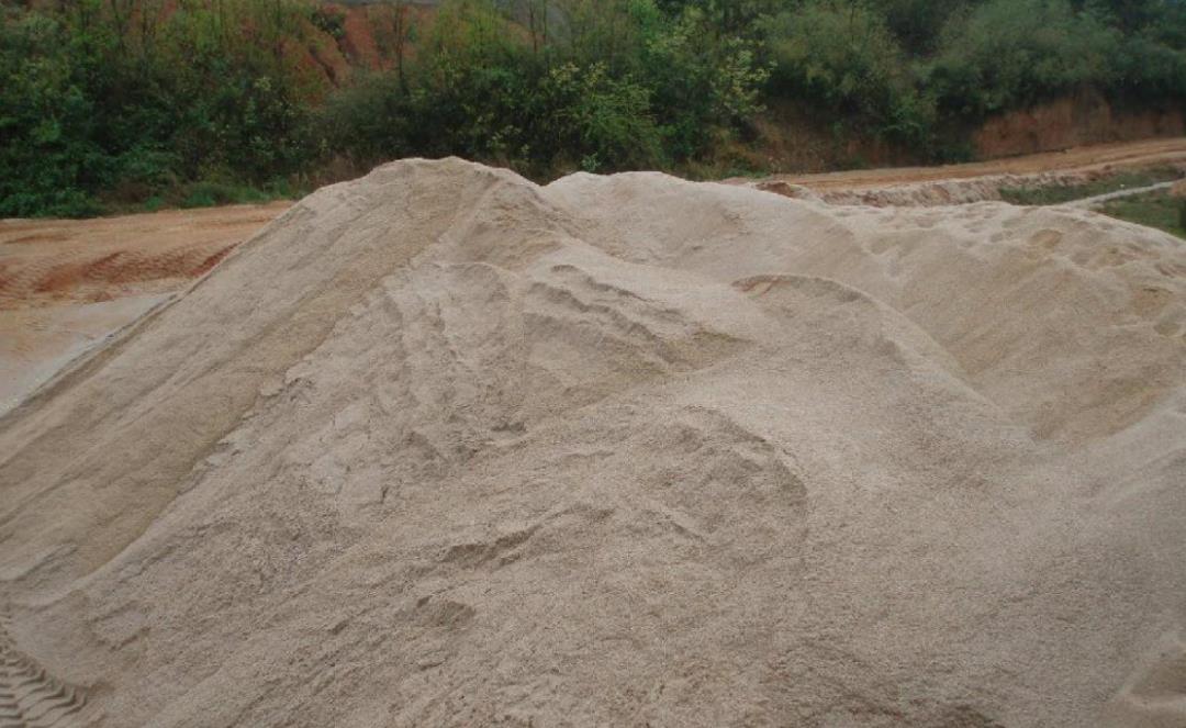 情微说 河砂很贵，为何不挖黄河的沙当建筑材料？还能替黄河清淤？