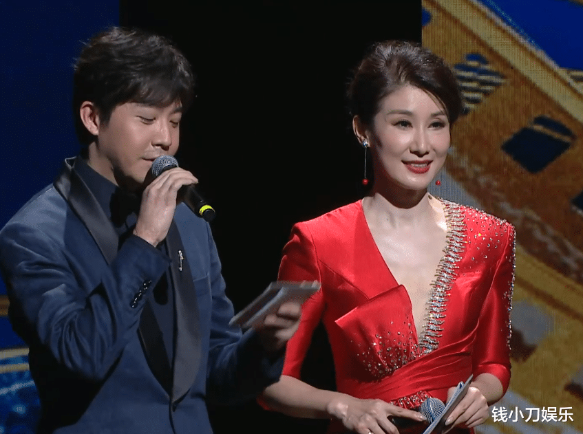 刘浩存|金鸡奖：张小斐易烊千玺缺席开幕式，盲猜最佳女主花落刘浩存