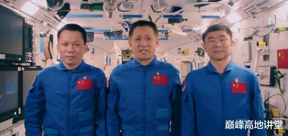 航天员 天宫空间站第二次出舱人员变动，为何换下汤洪波？谋划着眼长远