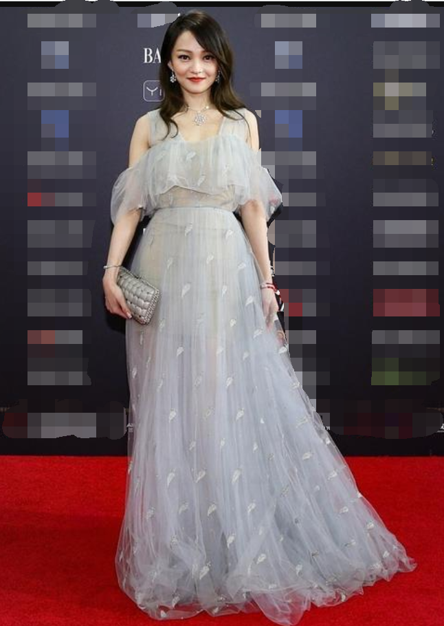 蒋欣|此7位女星，看脸无可挑剔，走红毯就像个笑话，各有各的缺点