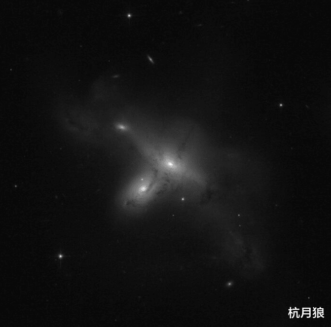 科学家 哈勃太空望远镜重出江湖  进行科学观测拍摄的最新银河图像被公开
