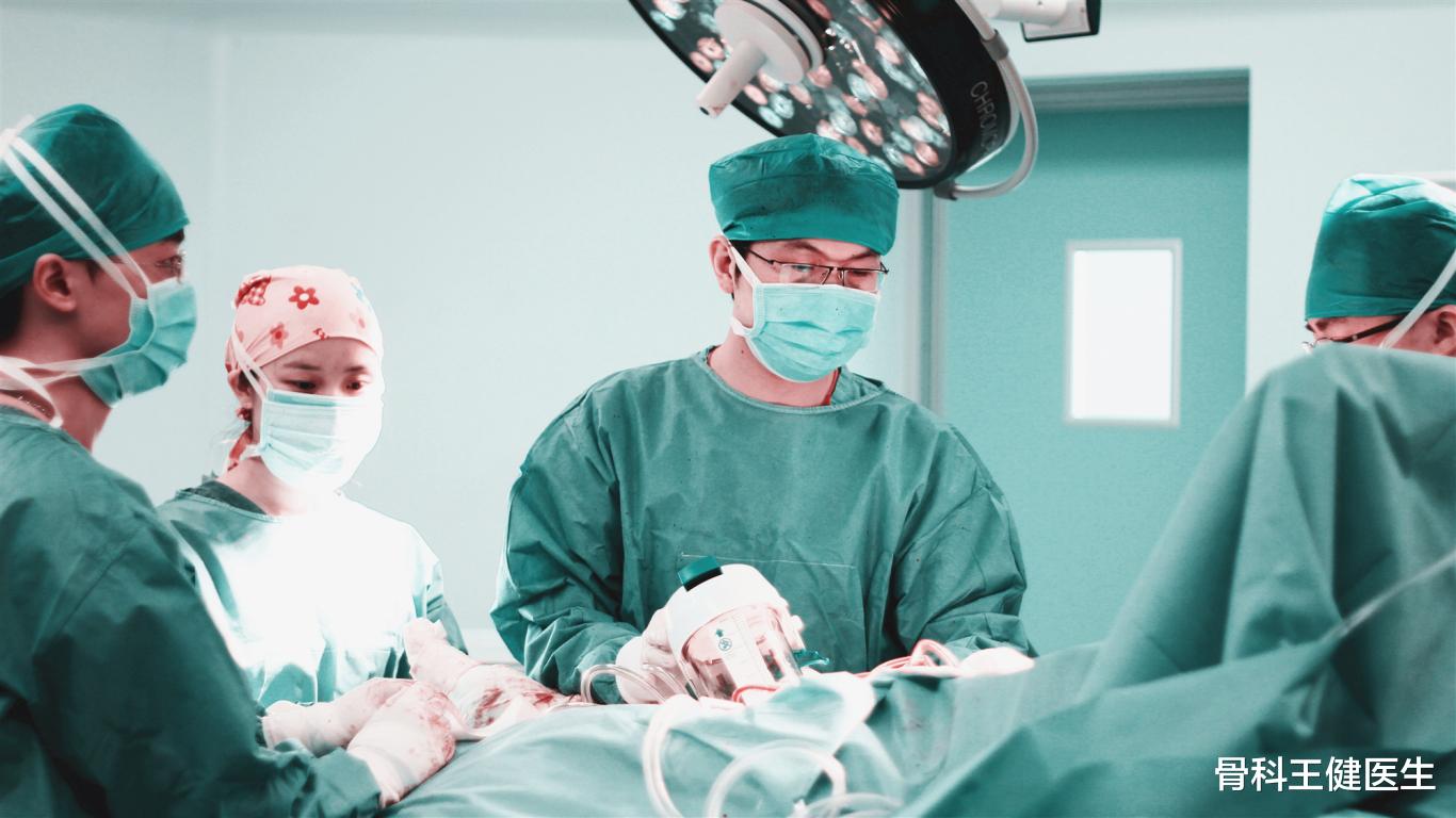 脾胃|髋关节响是怎么回事