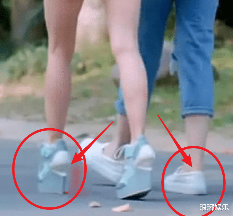 王子文|王子文自曝身高159，和171的蒋欣同框却露馅，有没有撒谎很显然