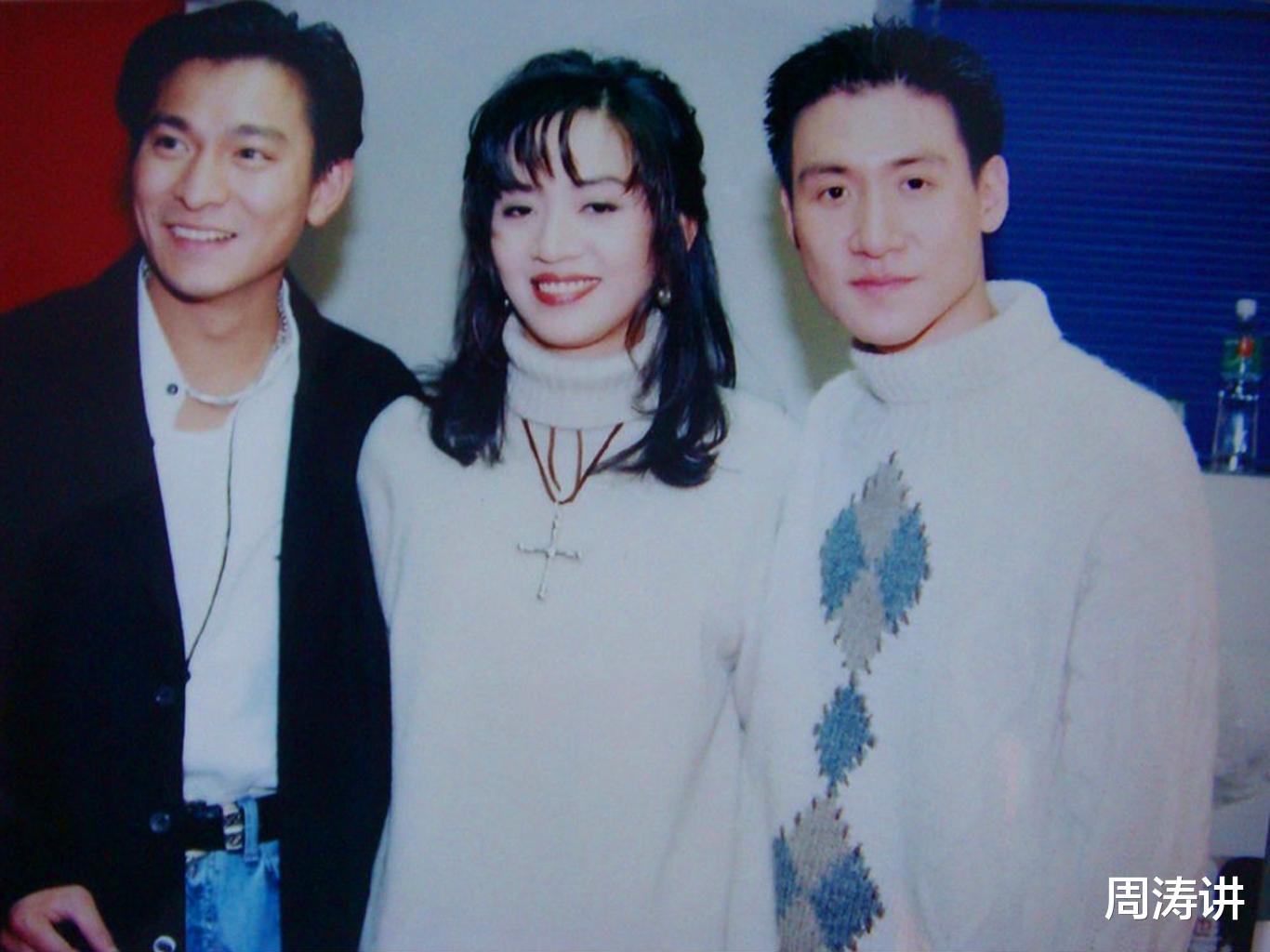 张国荣|无法重拍瞬间：喂张国荣吃鸡的梁朝伟，踩豆腐的梅艳芳，搂李小龙脖子的成龙