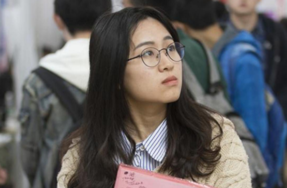 求职|四种适合女生就读的专业，未来好找工作，发展待遇也不错