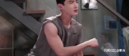 耐克|主角穿Nike？打码