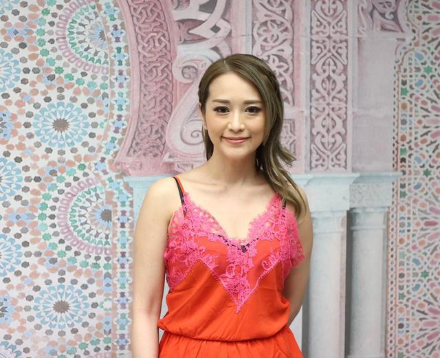 林雅诗|43岁港姐携子移居英国，称两度遇渣男心灰意冷，将打理家族生意