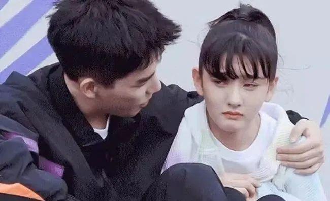 陪你逐风飞翔|《陪你逐风飞翔》，救命，他好可爱，她好无奈，我好上头