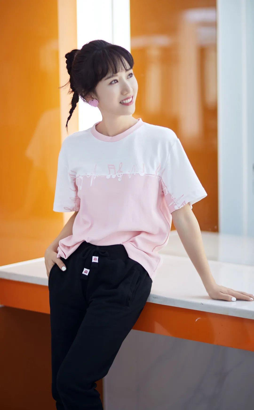 李念|“海藻”李念：红了就结婚，嫁大14岁富豪，编剧扬言想封杀