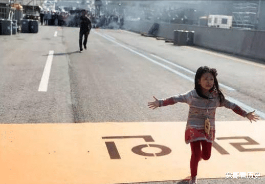 电影|丧尸片中为什么没有机械化部队清剿丧尸的场景呢？