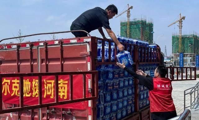 梵恩诗伊宁哥|鸿星尔克3天销量顶半年,库存被抢光,只因做了一次慈善捐款