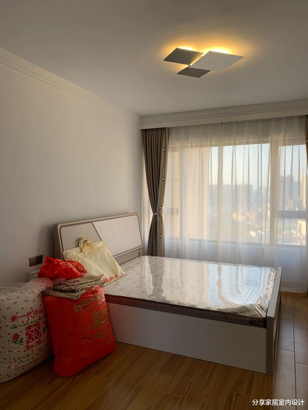 新房准备入住，布置特别喜庆，全屋装修非常极简，越看越喜欢！