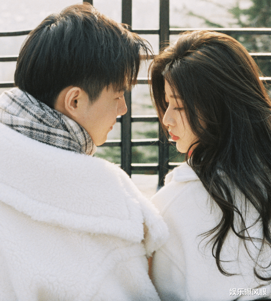 韩剧|《心动4》马董晒韩剧风CP照，被嘲像老父亲和女儿，网友：年上恋