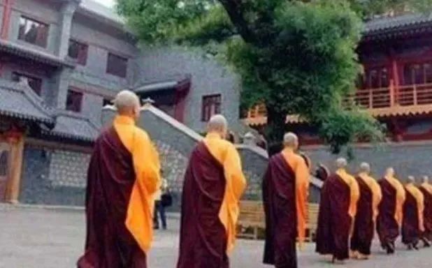 颇有微言 他曾是北大数学天才,出家8年后还俗,如今活成这样