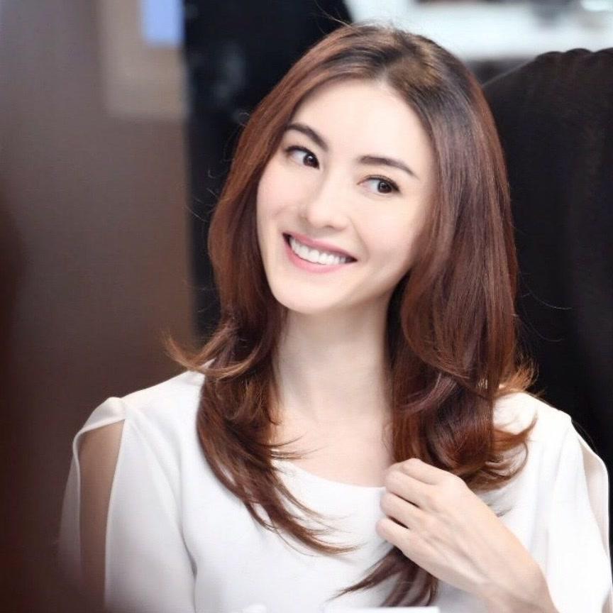 张柏芝|张柏芝三胎儿子出生证被曝，生父栏竟为空，震怒下将记者告上法庭