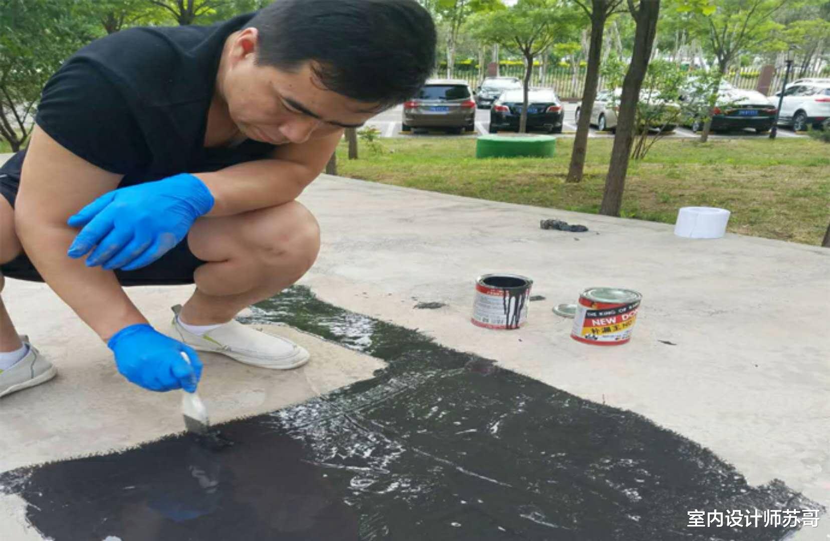 室内设计师苏哥|教你一个楼顶漏水维修的小方法,楼顶漏水用什么材料好