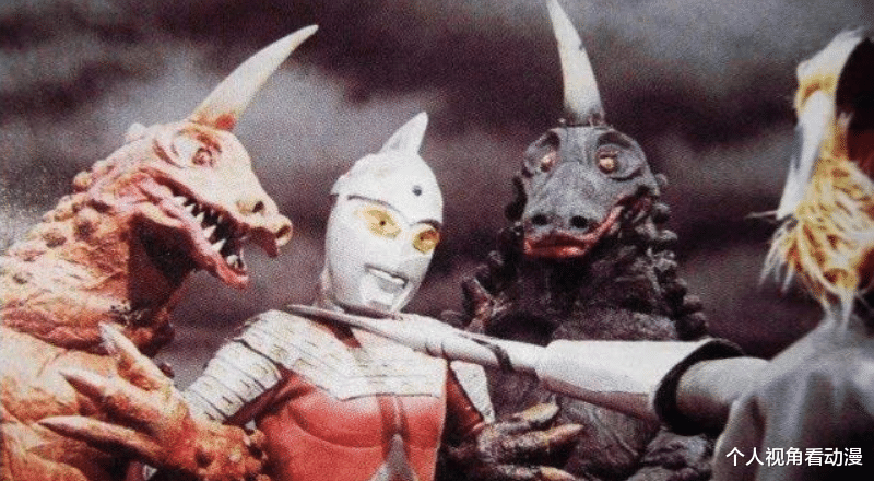 雷欧·奥特曼|雷欧奥特曼：诸星团在雷欧中的表现是不是崩了？导致赛文很失败