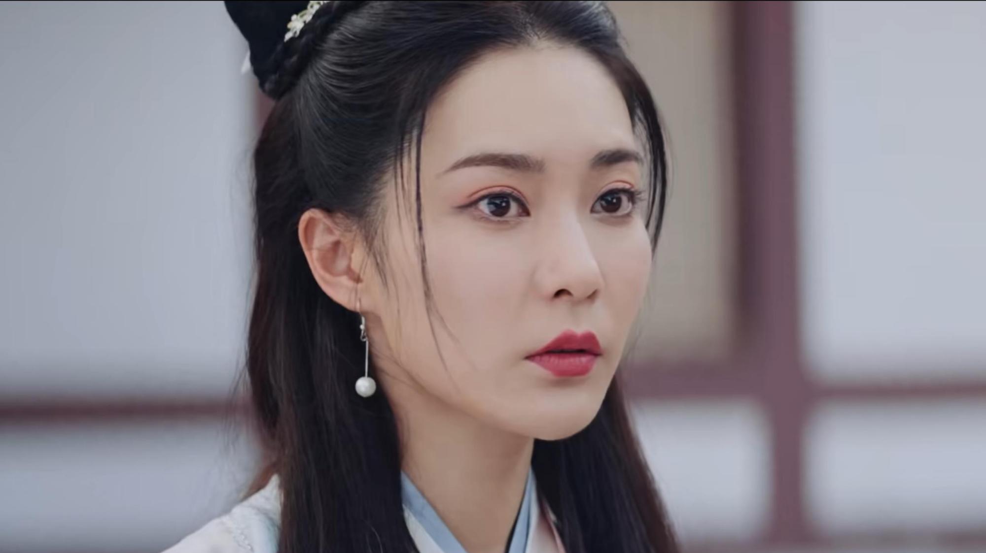 白雪在燃烧|钱小豪主演的《我不是龙套》，表面上是部喜剧，但是却泪点十足