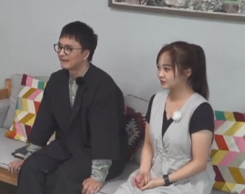 Hi家有小甜椒儿|林妙可现体育频道变解说员，这姑娘咋又胖回去了，一胖毁所有啊