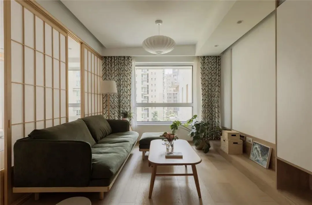 80㎡老旧小三居,改清新日式灵活两居,一个人的生活随性自由~