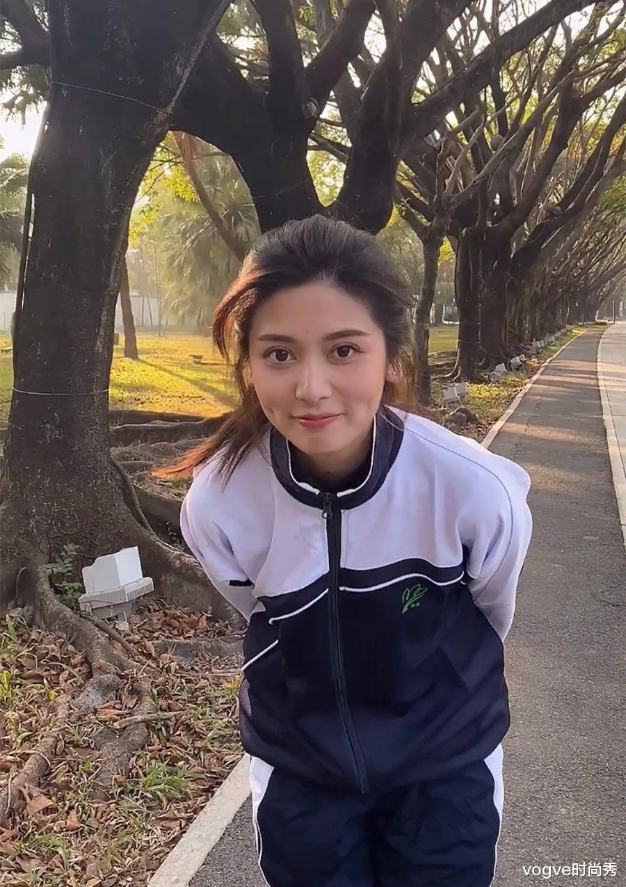 vogve时尚秀|心动的信号4:00后女4下课后入住心动小屋,男4被女嘉宾夸双商高