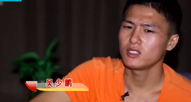 萱爸育儿经|4岁被拐，17年后成富二代，福建男孩陷入两难：选穷家还是富家？