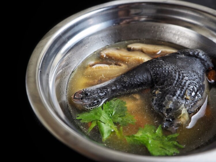 乌鸡白凤丸|中药乌鸡白凤丸:从妇科圣药到包治男科,在古代不过是道高端料理