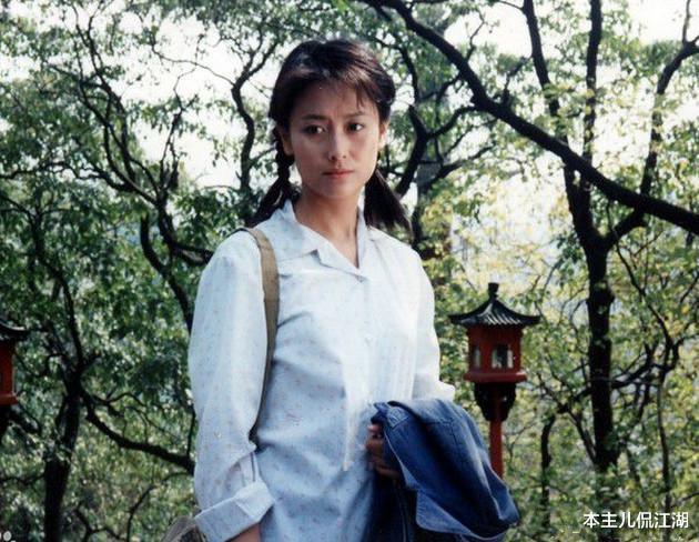 雷佳音|“国民母亲”杨青：和军人丈夫离婚，独自抚养女儿长大，现状如何