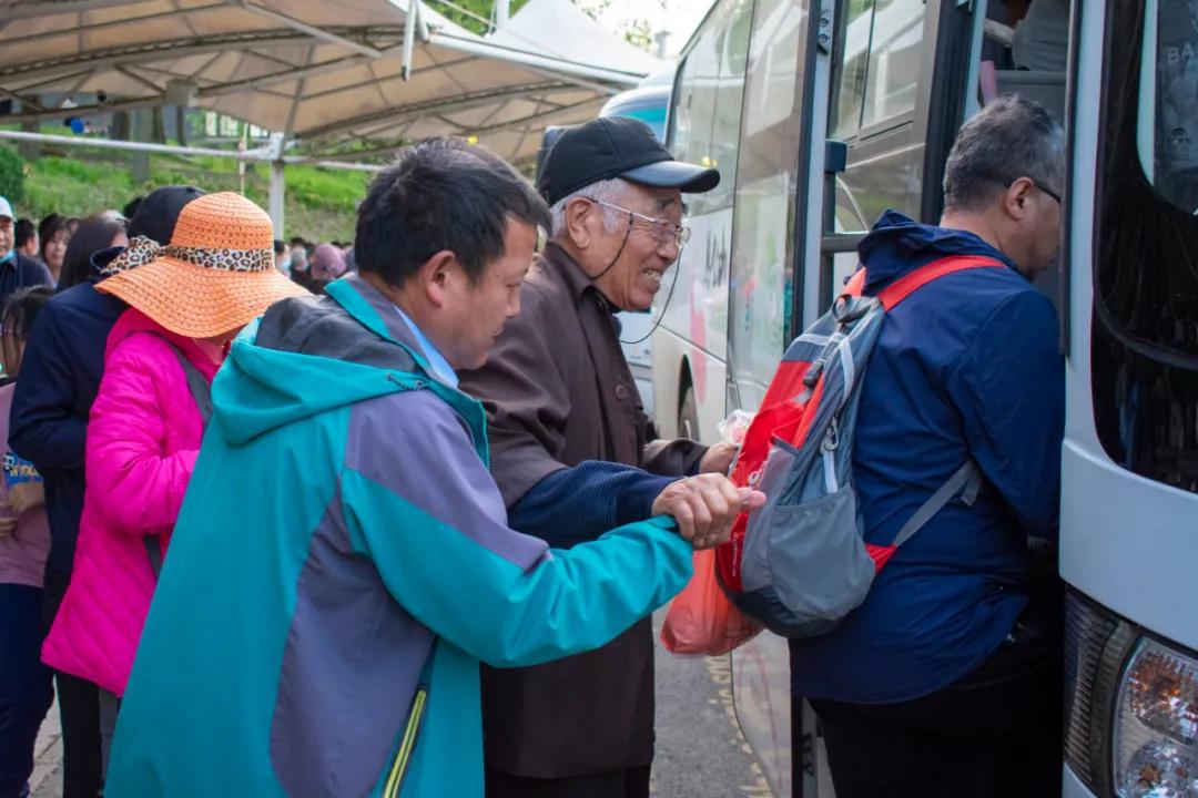 新报业传媒 立夏 鸡公山景区“五一”小长假完美收官