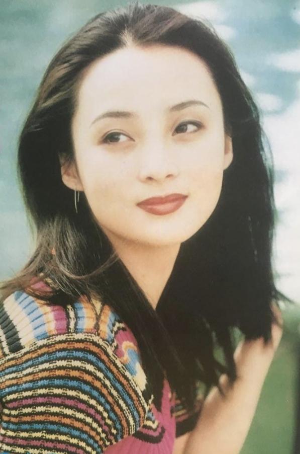 蒋勤勤|蒋勤勤的三角情史，靠美貌上位迷倒了3个男人，两次深陷插足风波