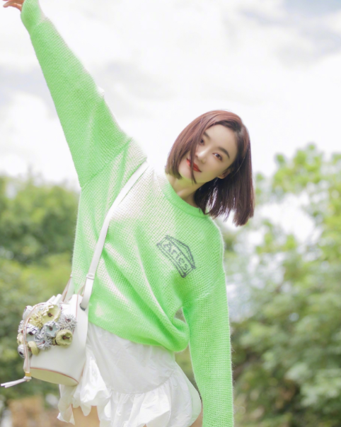 袁姗姗|袁姗姗近照尽显青春活力，从全网黑到励志女王，她有多努力