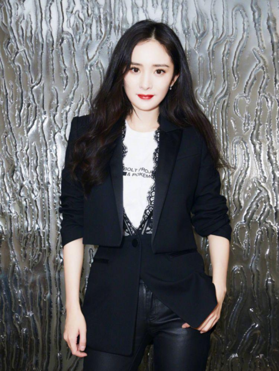 王阳明|“女顶流”迪丽热巴的复杂上位史，和她背后不得不提的“大金主”