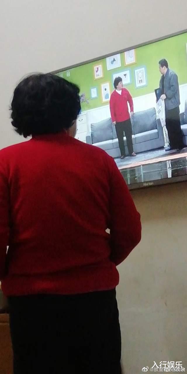 春晚|春晚最全段子大集锦：最难忘的是倪妮的腿，贾玲贡献超多表情包