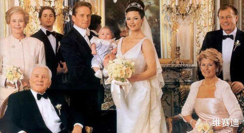 凯瑟琳|凯瑟琳:跟比自己大25岁的老渣男恋爱结婚,是什么感觉?