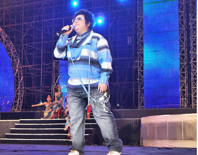 韩红|有种“反差”叫韩红瘦了，减肥成功后身材纤细，简直美到不敢认