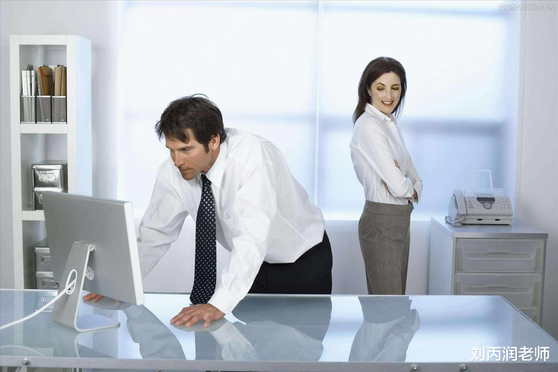 |为啥老板上班时，喜欢开着办公室的门？为啥说这样的老板不简单？