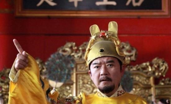 轻语妈妈|朱元璋铸币加了一个字,便解决一个大难题,让贪官们无处遁形