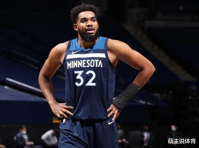 火箭队|突发！火箭交易首人诞生，费尔蒂塔或送走18+4后卫，3换1交易亏了