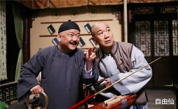 和珅 查抄和珅家没找到一分钱，嘉庆说了两个字，两天拉出了几十车金银