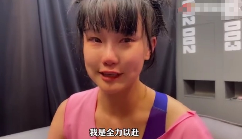 刘亦菲|黄龄在节目中被打，下巴发生移位，咬牙坚持让人泪目