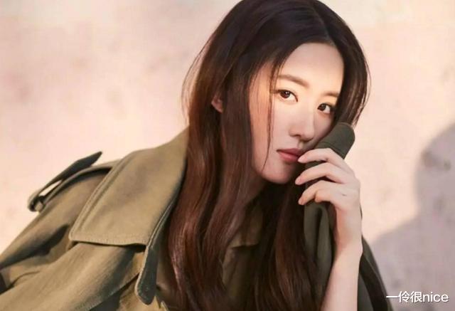 刘亦菲|刘亦菲的成功，离不开背后这三个男人，也是她至今未嫁的真正原因