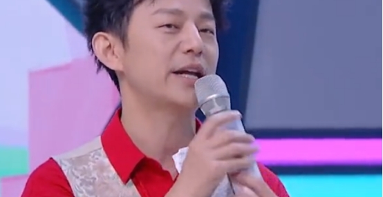 酒剑仙|何炅收礼事件最新处理结果！好像已被封杀，究竟触动了谁的利益？